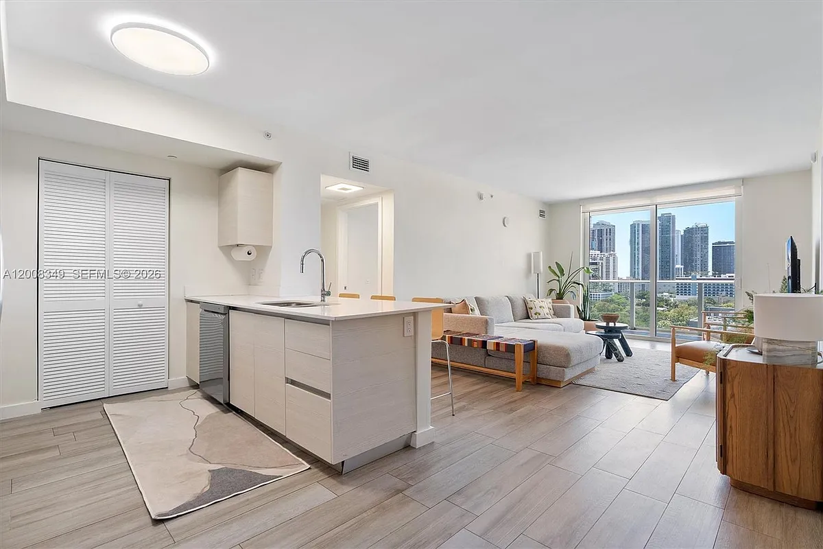 Building Photo - 4250 Biscayne Blvd #1218