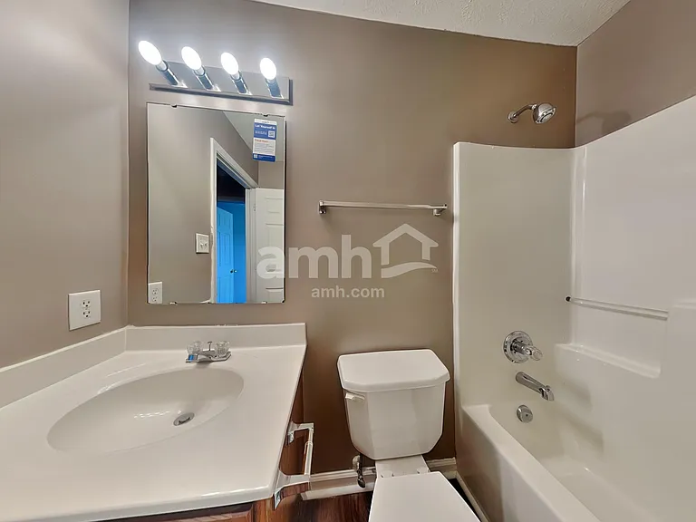 787 Tulip Ln — Photo 17