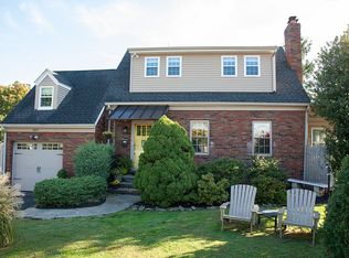 609 Brooke Rd, Glenside, PA 19038