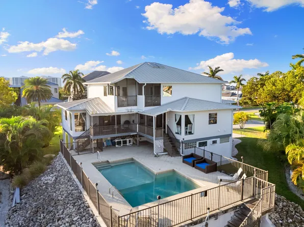 821 Palm St, Marco Island, FL 34145