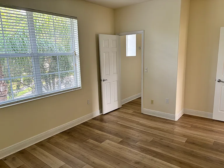 14116 Oakham St — Photo 11