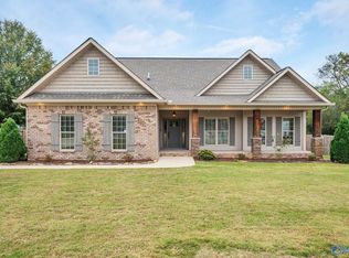 130 Jacob Landing Dr, Hazel Green, AL 35750