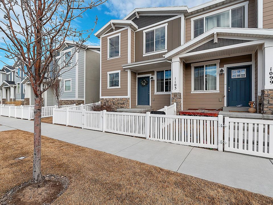 1st image of 1103 W Emerald Pools Ln