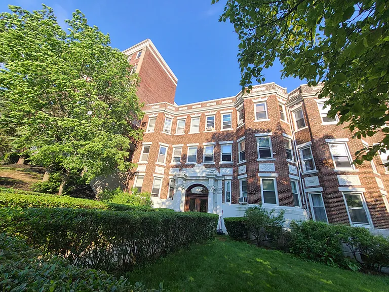 1840 Commonwealth Ave #8 — Photo 6