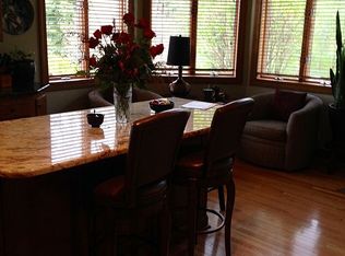 4805 Newport Ln, Racine, WI 53403