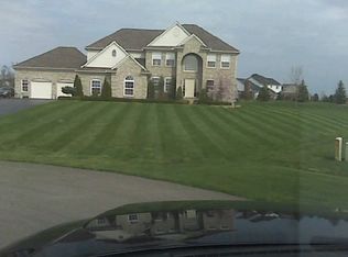 530 Darwin Ct, Saline, MI