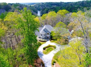 8305 Grogans Ferry Rd, Sandy Springs, GA 30350