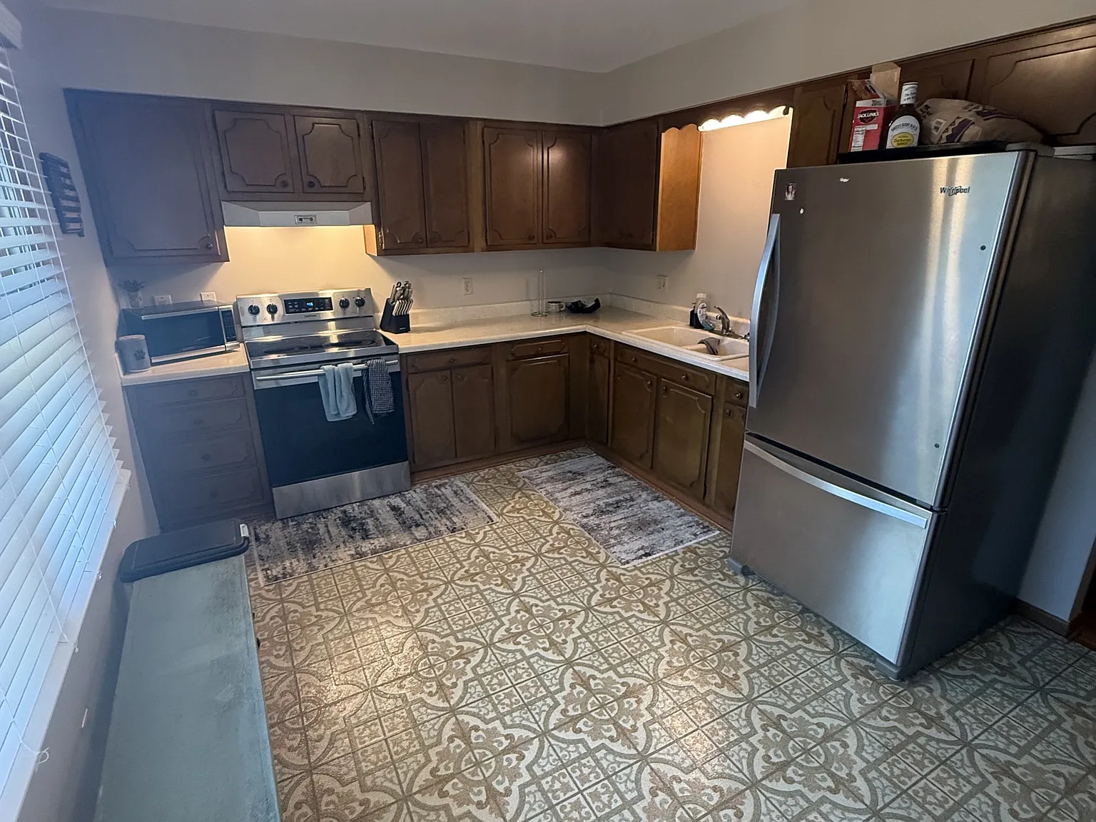 Beautiful 2-Bedroom Duplex in Windsor Heights — Photo 4