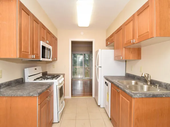 2041 103rd Ave NW, Coon Rapids, MN 55433