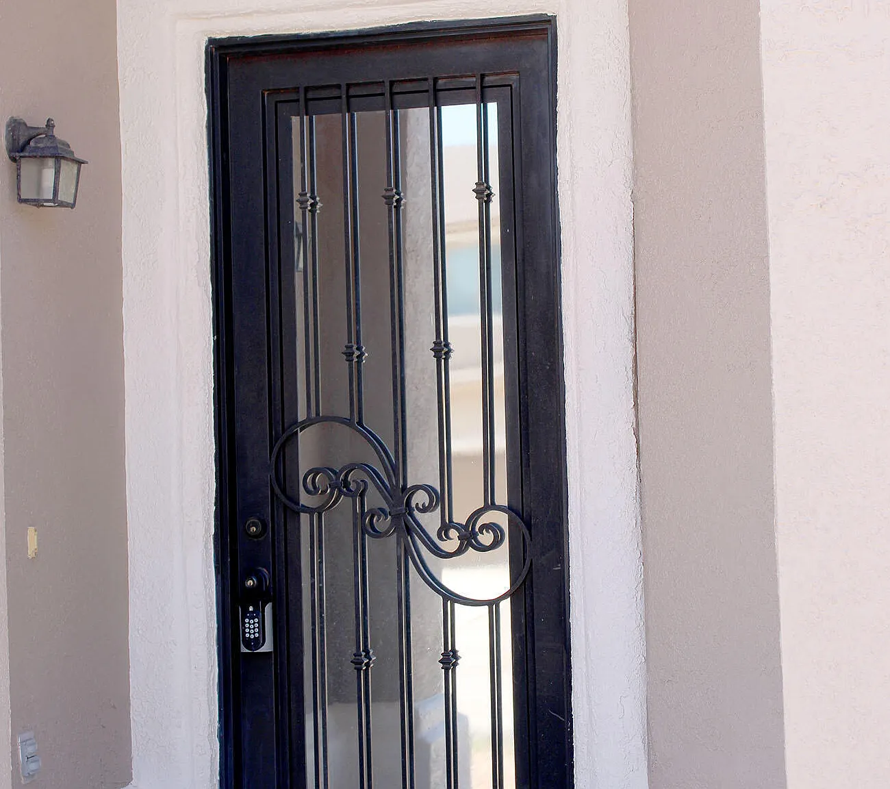 4 bed, 2.0 bath, 1458 sqft, $1,900 — Photo 3