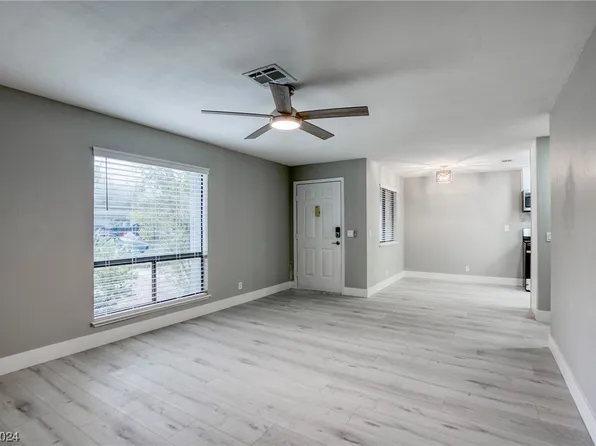 5179 Caliente St Unit 113, Las Vegas, NV 89119