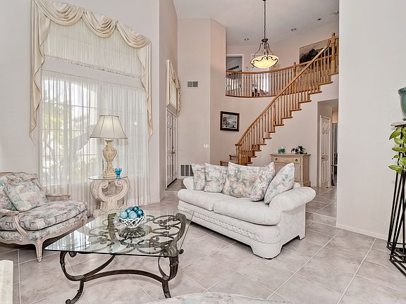 4th image of 1717 Turnberry Dr
