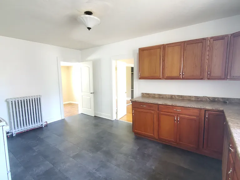 809 Eagle St #2 — Photo 7
