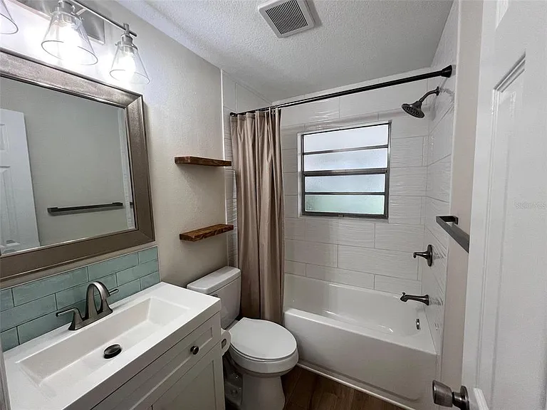 7020 Wentworth Way — Photo 13