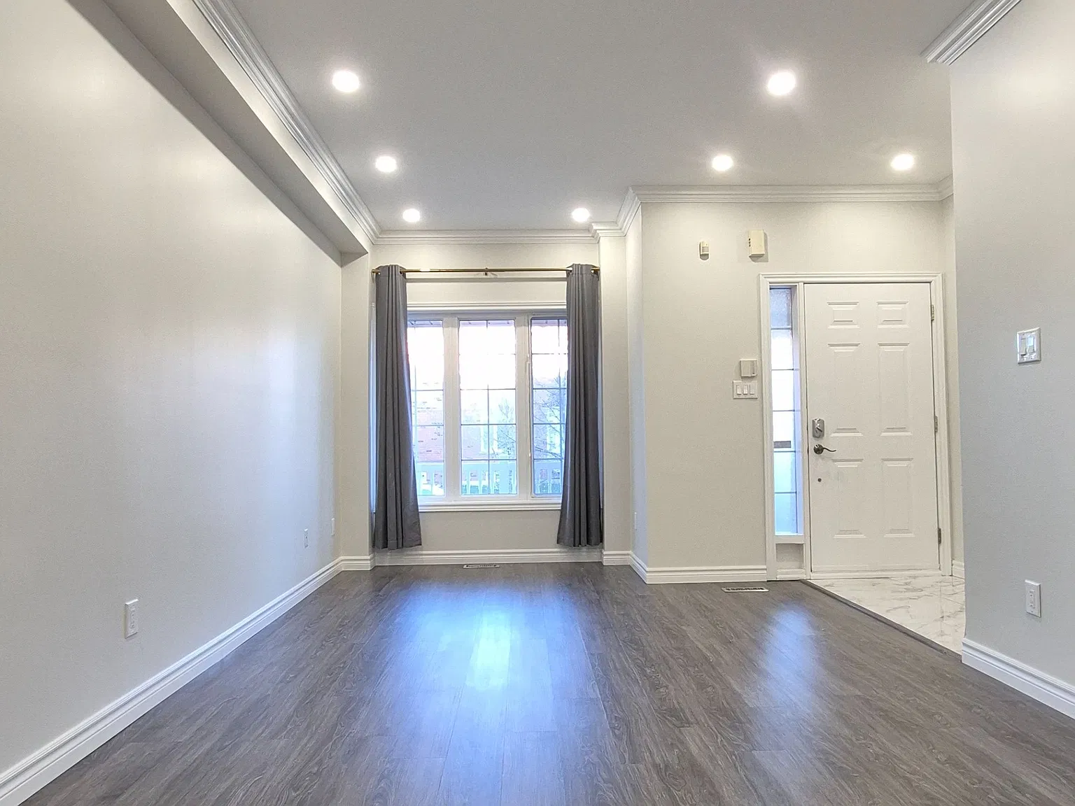 4 bed, $3,800 — Photo 3