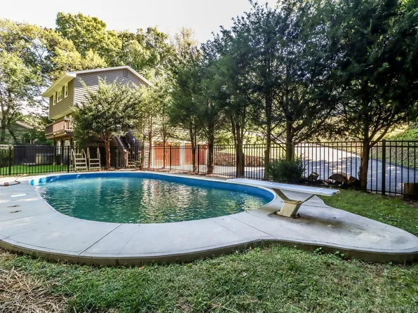 38 Fairmount Drive, Danbury, CT 06811