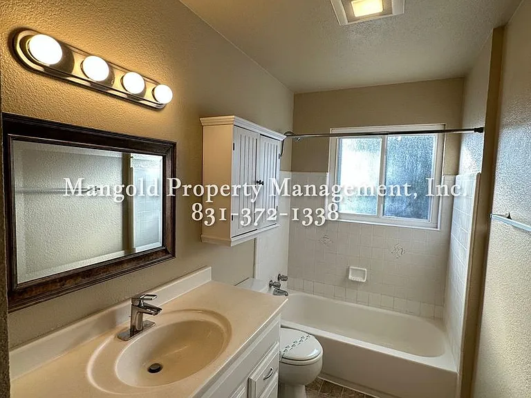 1126 Sunnyhill Ct — Photo 6