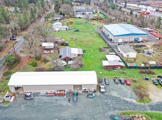 954 Ort Ln, Merlin, OR 97532