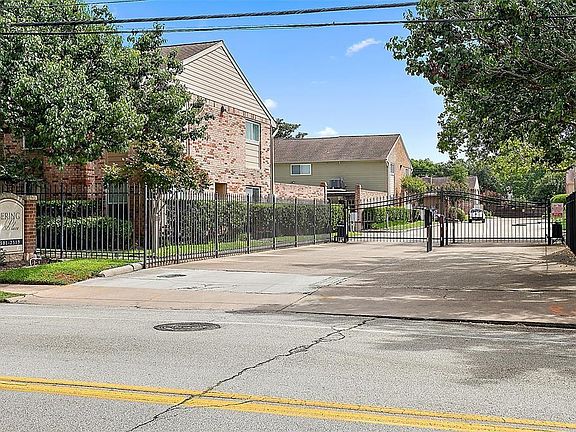 3rd image of 2511 Bering Dr Unit 13