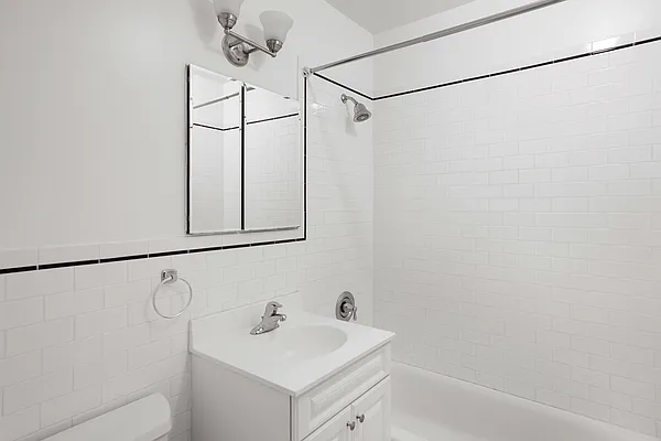 Rented by Oxford Property Group | media 23