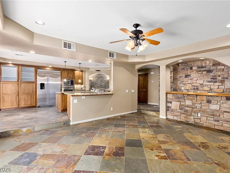 8461 Moondance Cellars Ct — Photo 12