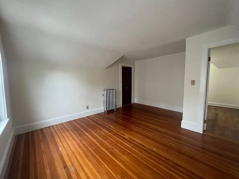 186 Powder House Blvd — Photo 15
