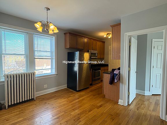 3rd image of 4548 W George St #3A