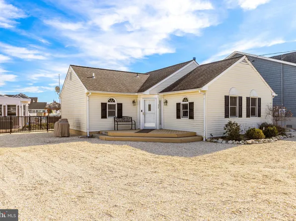 636 Newell Ave, Manahawkin, NJ 08050