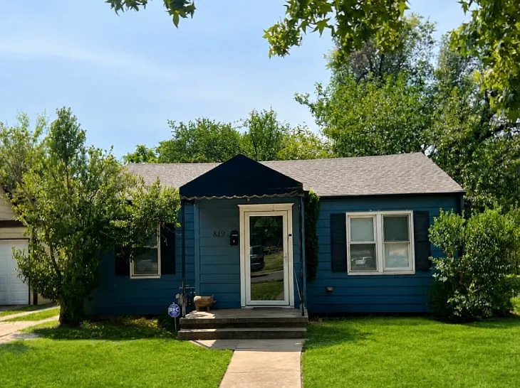 819 N Blvd — Photo 9