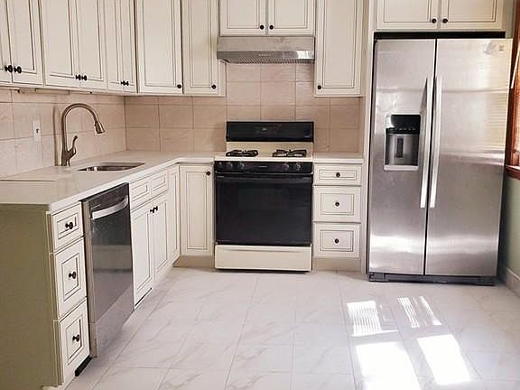 2nd image of 191 Fayette St #1