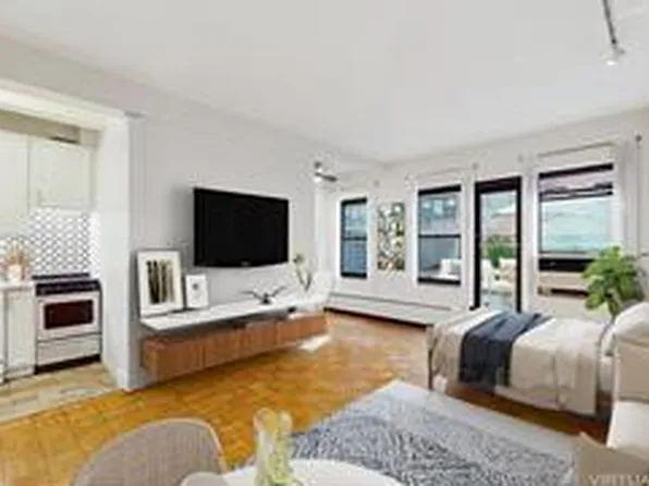2 Tudor City Place GNS image 2 of 13