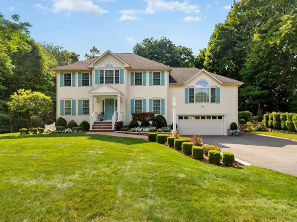 21 Partridge Ln, Wakefield, MA 01880