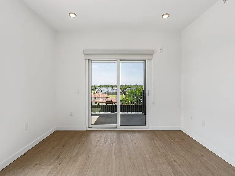 The E at 1016 NW 67th Street — Photo 16