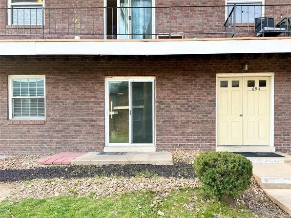 6911 Colonial Woods Dr APT 5, Saint Louis, MO 63129
