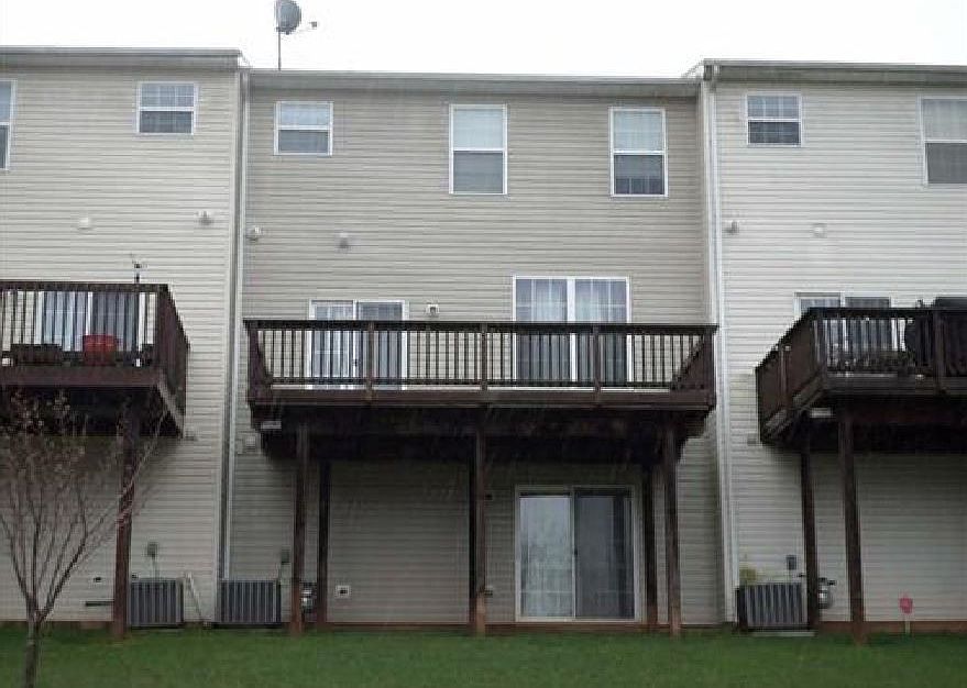 2nd image of 2323 Golden Eagle Dr