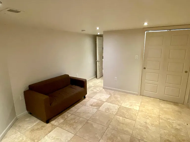 1445 Clifton St NW #3 — Photo 16