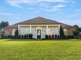 4124 W Jevon Ln, Lake Charles, LA 70605
