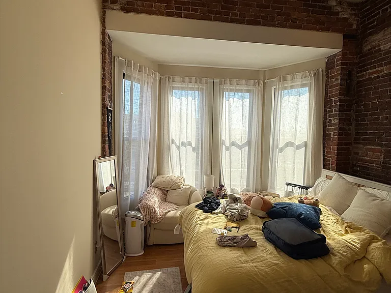 21 Cortes St #1 — Photo 9