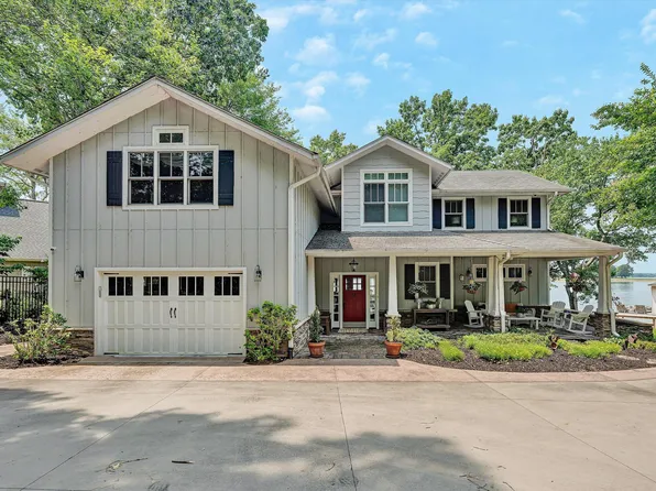 103 Bluebird Ct, Huddleston, VA 24104