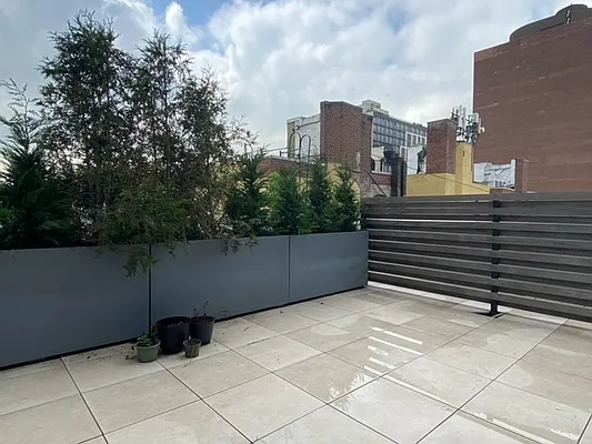 Rented by REAL New York | media 7