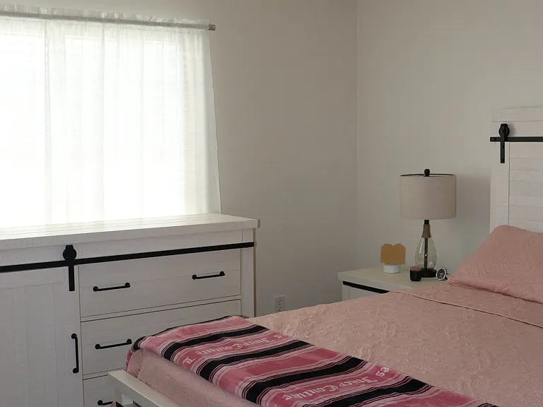 528 Dylan Dr — Photo 9