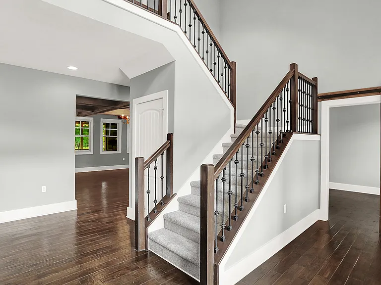 16893 Oak Manor Dr — Photo 43