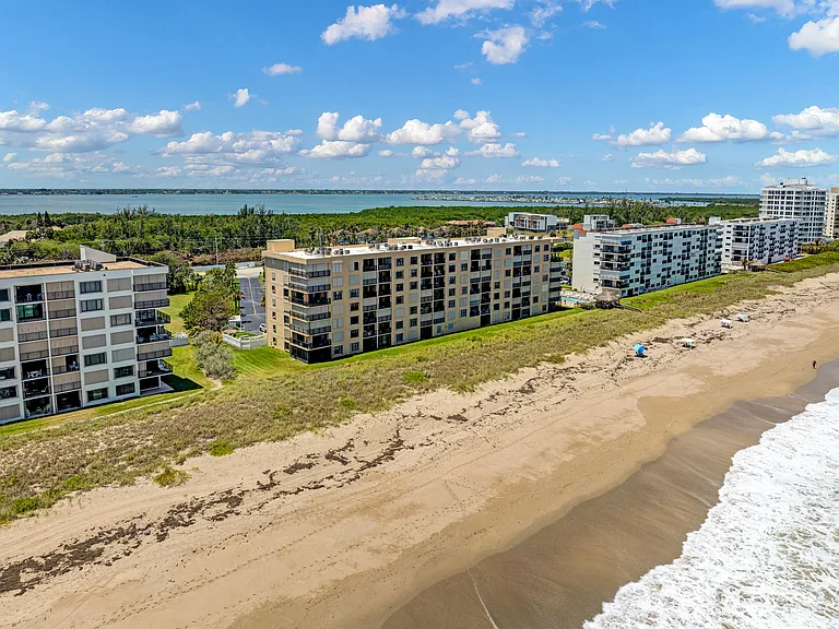 10200 S Ocean Dr #104 — Photo 36
