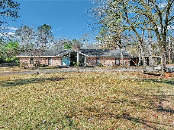 2nd image of 1304 Brookwood Pl