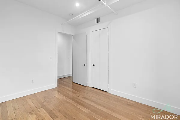 Rented by Mirador Real Estate | media 20