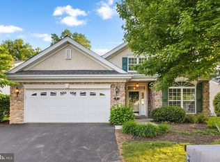 7 Corbett Dr, Boothwyn, PA 19061