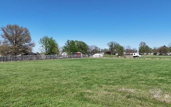 2nd image of Bucktail Ln #6