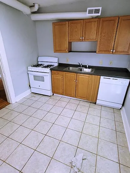 54 W Dodridge St — Photo 6