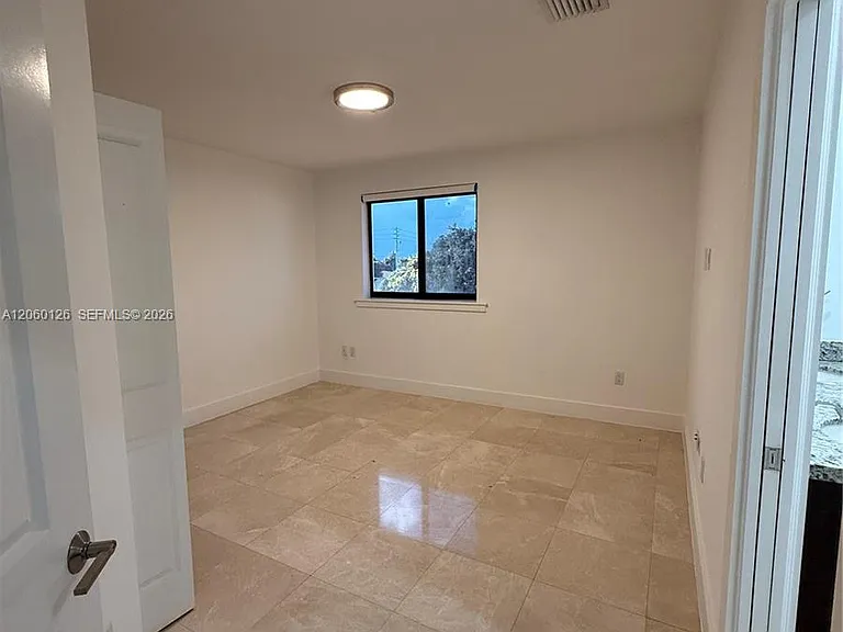 8881 SW 28th St — Photo 30