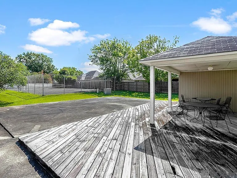 8500 Bluebonnet Blvd #22 — Photo 22